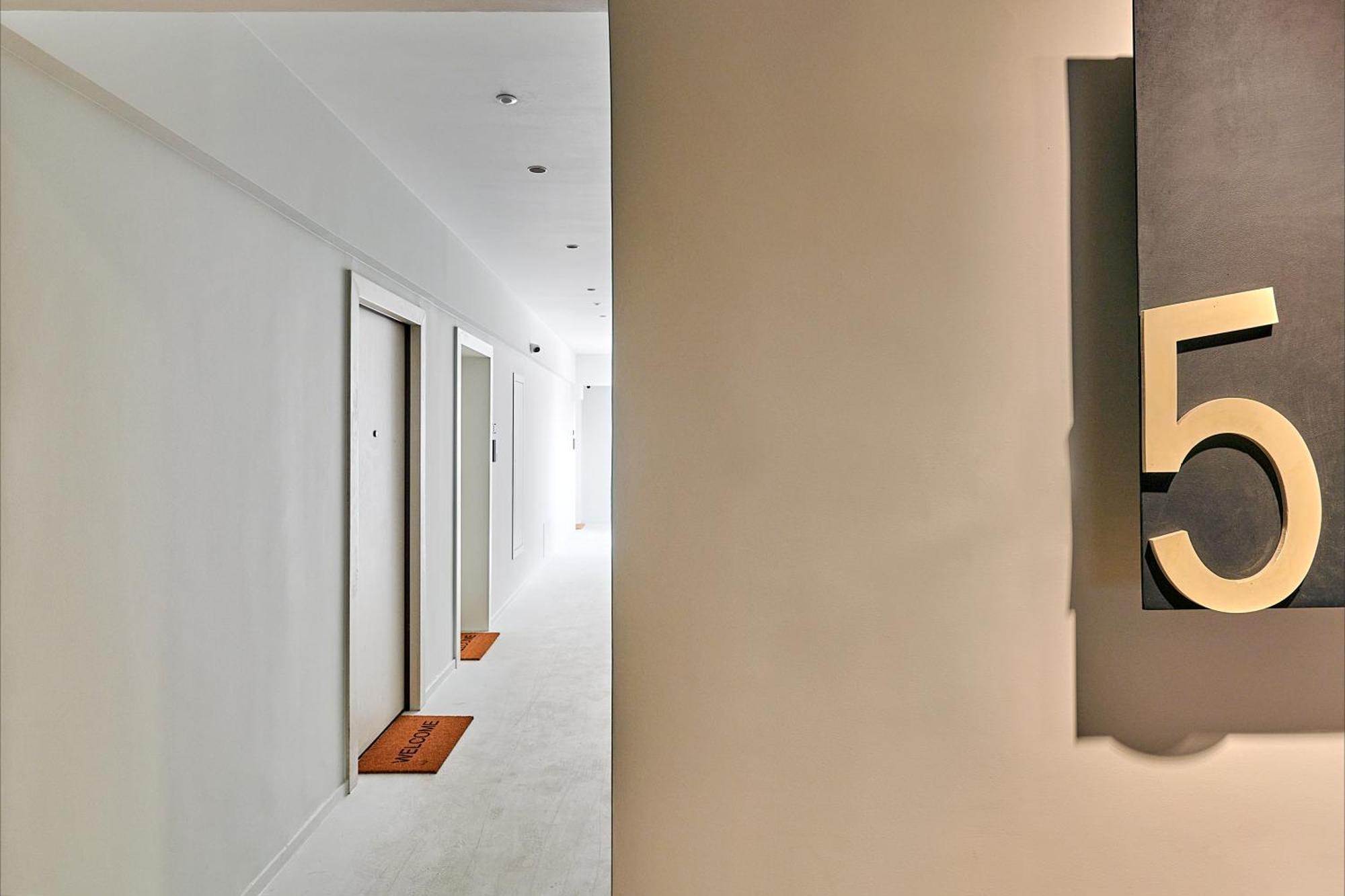 City-Center Apartment In Vibrant Monastiraki, Athen Eksteriør bilde